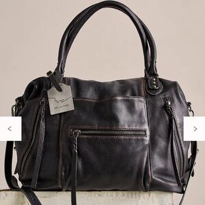 Chic Black Leather Shoulder Bag